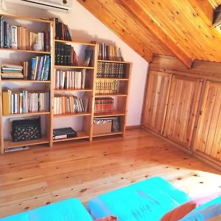 Cute Attic In The Heart Of Town * Zante