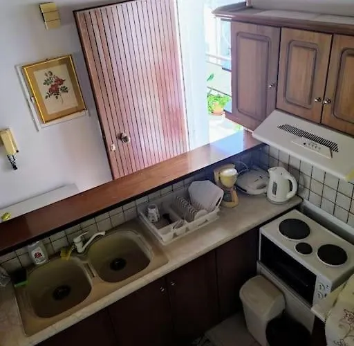 Apartamento Cute Attic In The Heart Of Town *